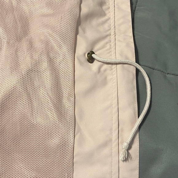 O’Neill lightweight jacket. Size XS - Picture 4 of 5